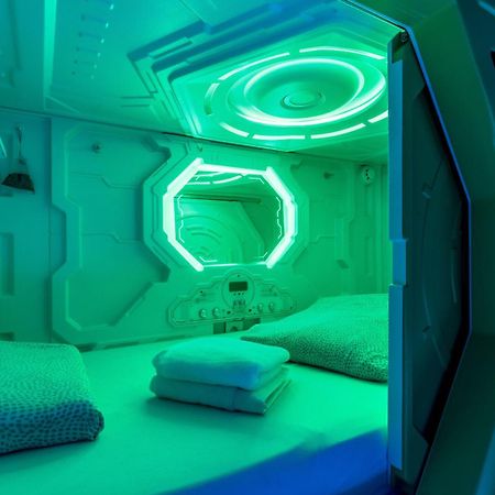 Oxygen Hostel Capsula Μαδρίτη Εξωτερικό φωτογραφία