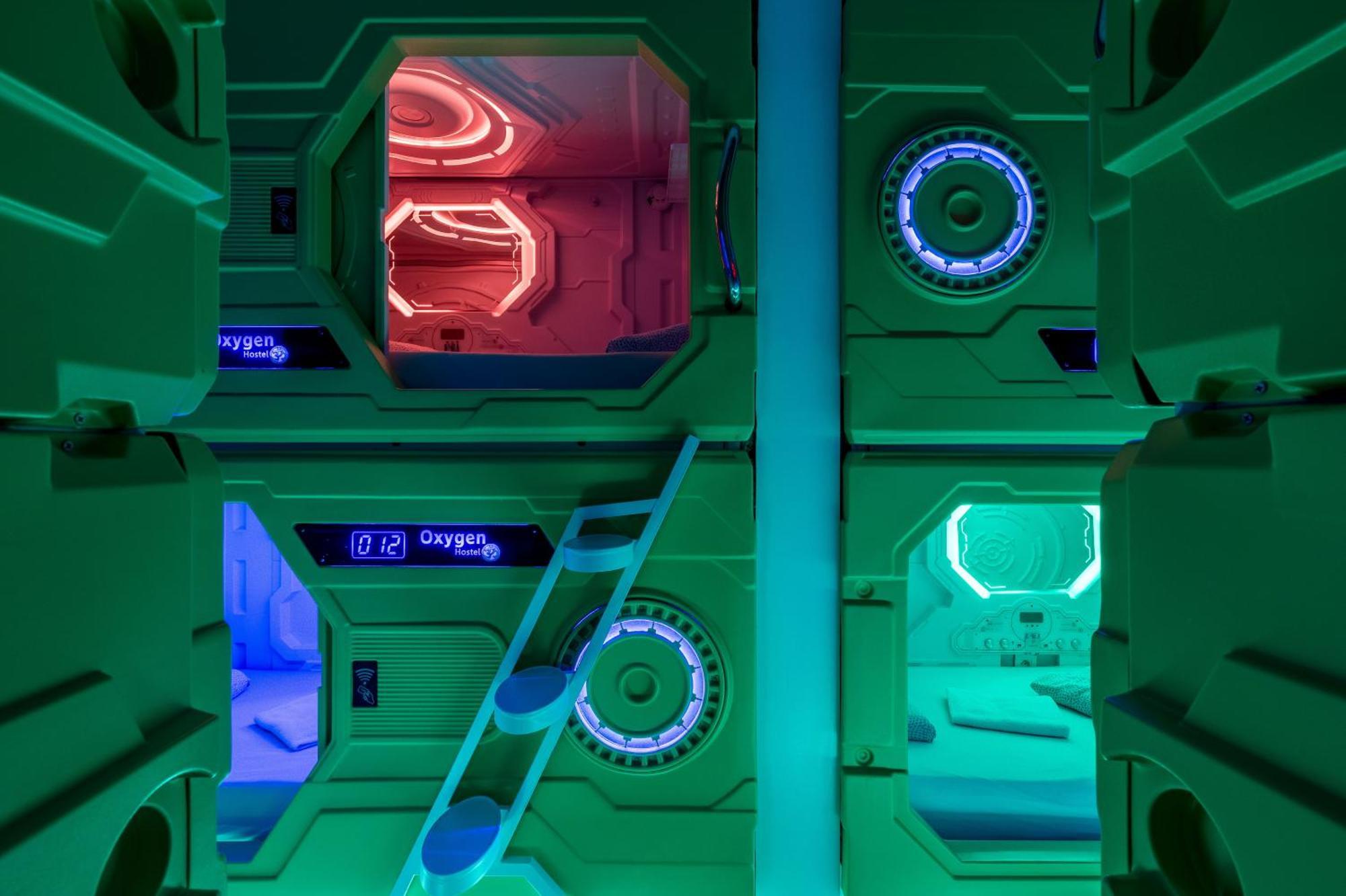 Oxygen Hostel Capsula Μαδρίτη Εξωτερικό φωτογραφία