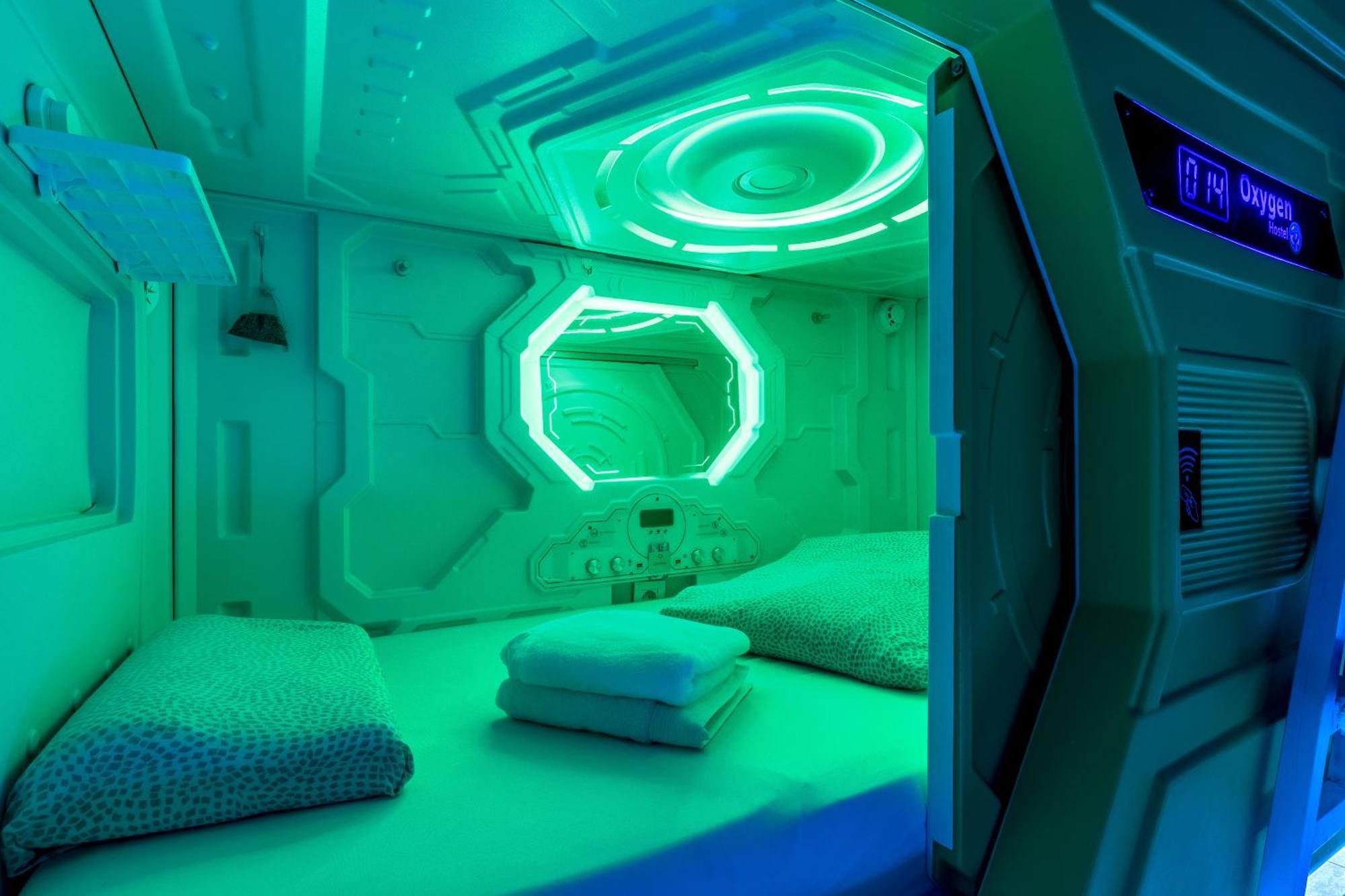 Oxygen Hostel Capsula Μαδρίτη Εξωτερικό φωτογραφία