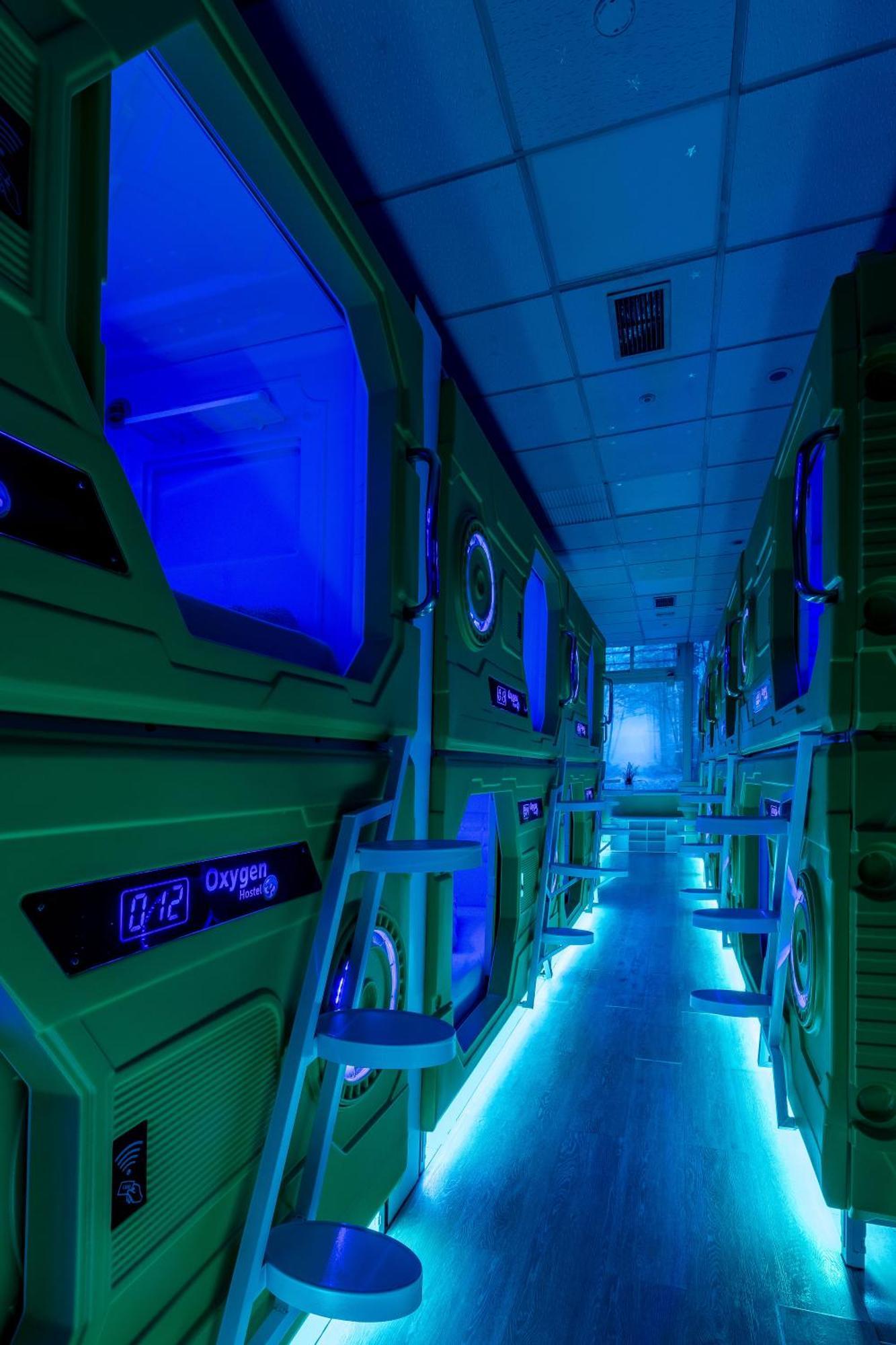Oxygen Hostel Capsula Μαδρίτη Εξωτερικό φωτογραφία