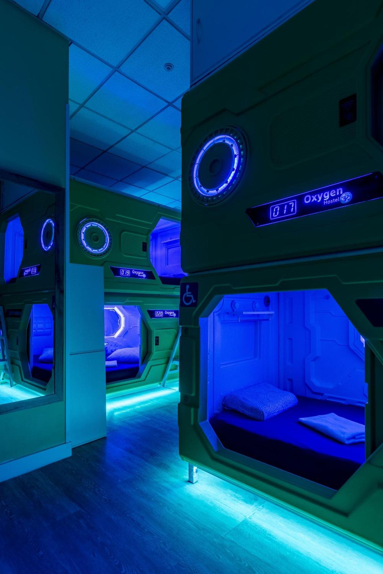 Oxygen Hostel Capsula Μαδρίτη Εξωτερικό φωτογραφία